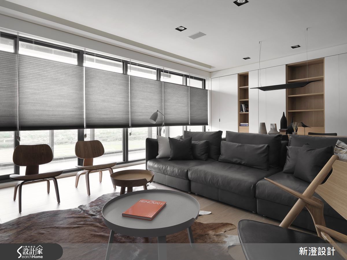 引进日光与窗景，开启自然对话的现代居宅